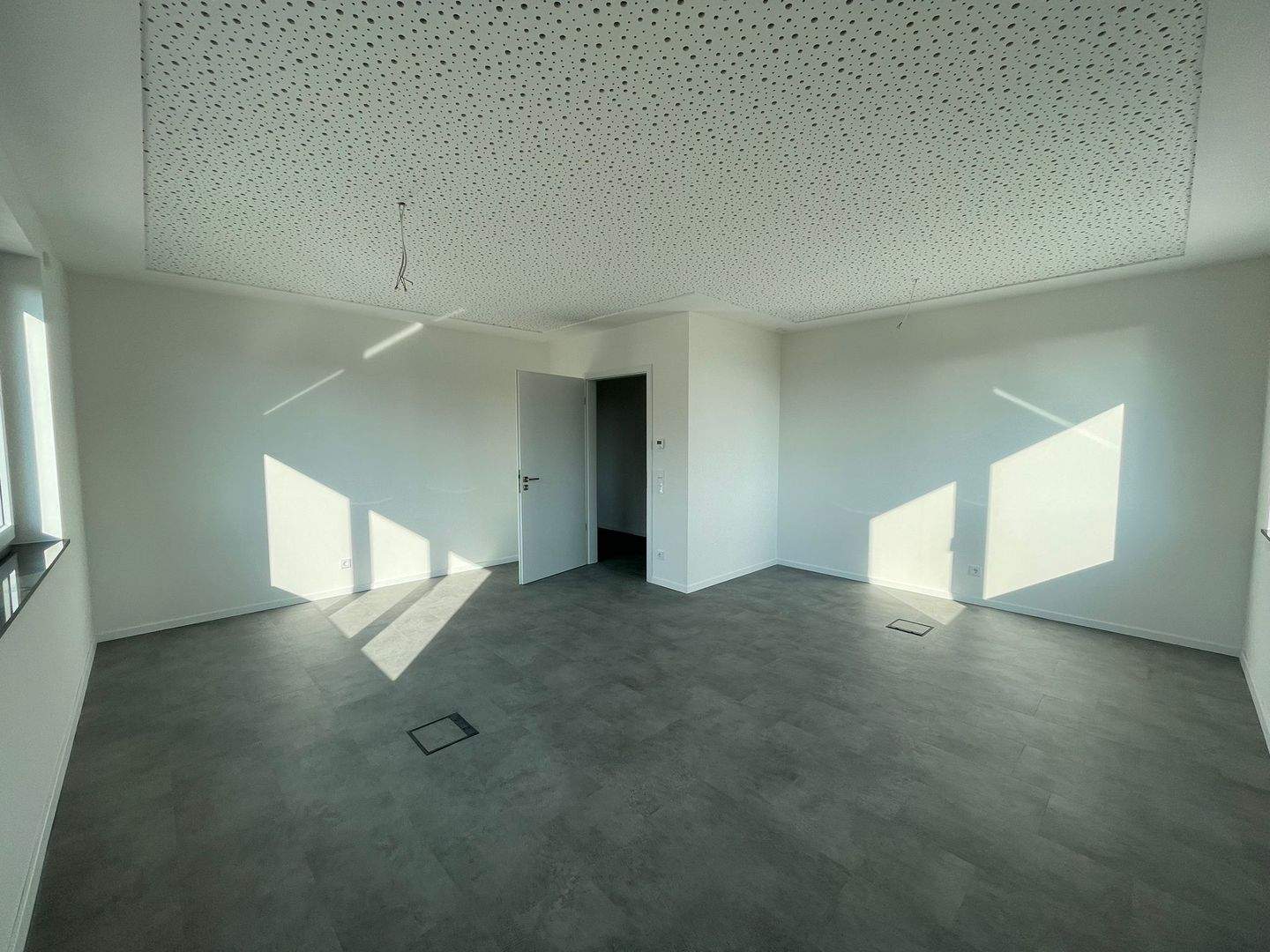 Büro 1
